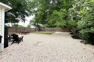 818 S 6th St, Temple, TX 76504 - Photo 21