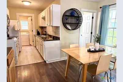 818 S 6th Street, Temple, TX 76504 - Photo 7