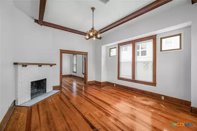405 W Power Avenue, Victoria, TX 77901 - Photo 5