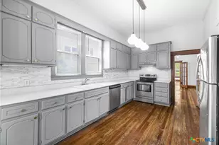 405 W Power Ave, Victoria, TX 77901 - Photo 9