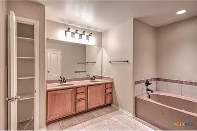 8626 Fallen Leaf Lane, Temple, TX 76502 - Photo 31