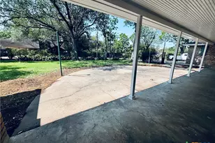 409 Yupon Ave, Victoria, TX 77901 - Photo 21