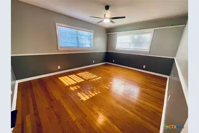 409 Yupon Avenue, Victoria, TX 77901 - Photo 13