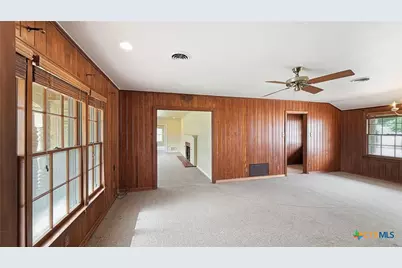 700 Park Street, Gatesville, TX 76528 - Photo 9