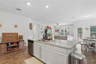 465 Fairy Duster Dr, New Braunfels, TX 78130 - Photo 11