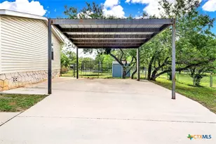 105 Pioneer Home, Seguin, TX 78155 - Photo 5