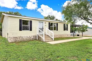 105 Pioneer Home, Seguin, TX 78155 - Photo 3