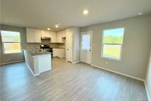 570 Blue Stem Rd, New Braunfels, TX 78130 - Photo 7
