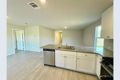 570 Blue Stem Road, New Braunfels, TX 78130 - Photo 9