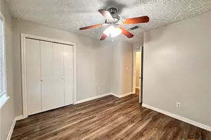 906 N LBJ Dr, San Marcos, TX 78666 - Photo 9