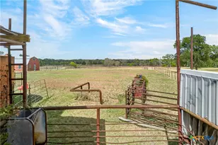 1077 Burdette Wells Rd, Lockhart, TX 78644 - Photo 7