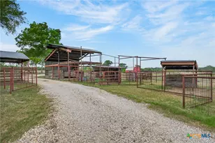 1077 Burdette Wells Rd, Lockhart, TX 78644 - Photo 9