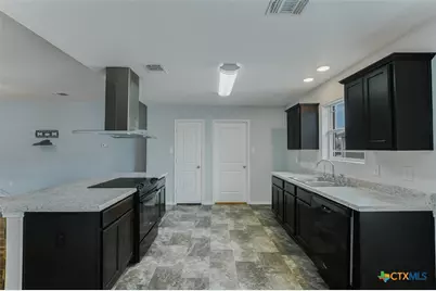 2415 Washington Drive, Belton, TX 76513 - Photo 9
