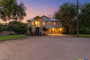 1238 Sleepy Hollow Ln, New Braunfels, TX 78130 - Photo 9
