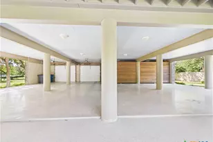 1238 Sleepy Hollow Ln, New Braunfels, TX 78130 - Photo 29