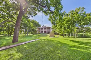 1238 Sleepy Hollow Ln, New Braunfels, TX 78130 - Photo 19