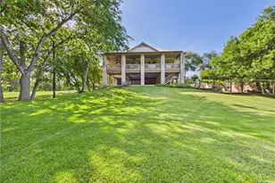 1238 Sleepy Hollow Ln, New Braunfels, TX 78130 - Photo 23