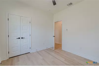 221 Roosevelt Drive, Seguin, TX 78155 - Photo 11