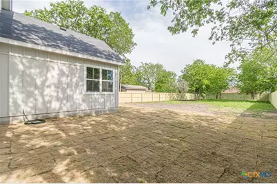 221 Roosevelt Drive, Seguin, TX 78155 - Photo 23