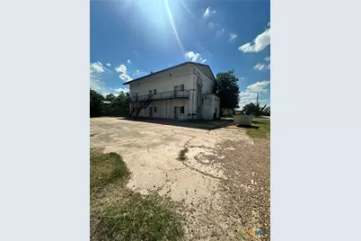 1010 Nelson, Yoakum, TX 77995 - Photo 1