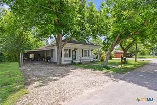 102 S Hogan St, Holland, TX 76534 - Photo 25