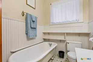 102 S Hogan St, Holland, TX 76534 - Photo 15