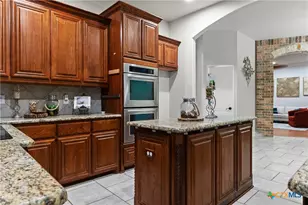 9715 Wind Gate Pkwy, San Antonio, TX 78254 - Photo 11