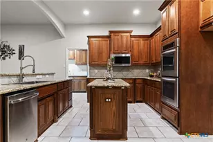 9715 Wind Gate Pkwy, San Antonio, TX 78254 - Photo 13