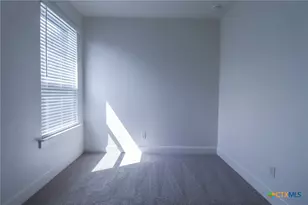 618 Campus St, Troy, TX 76579 - Photo 23