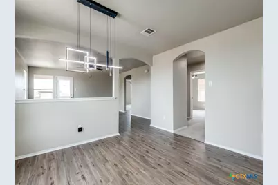 204 Pine Arbol, Buda, TX 78610 - Photo 5