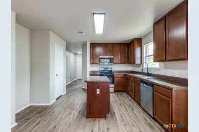204 Pine Arbol, Buda, TX 78610 - Photo 13