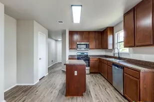204 Pine Arbol, Buda, TX 78610 - Photo 13