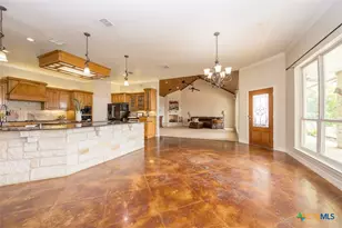 11047 Highview Dr, Belton, TX 76513 - Photo 13
