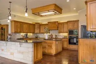 11047 Highview Dr, Belton, TX 76513 - Photo 9
