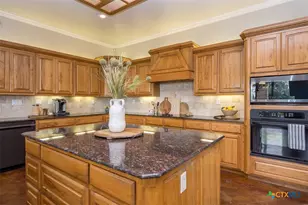 11047 Highview Dr, Belton, TX 76513 - Photo 13