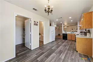 803 Margaret Lee St, Copperas Cove, TX 76522 - Photo 13