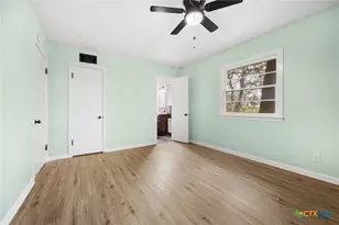 2215 N 9th St, Temple, TX 76501 - Photo 29