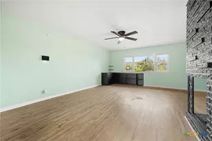 2215 N 9th St, Temple, TX 76501 - Photo 17