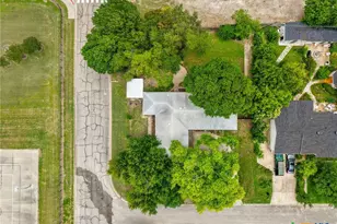 2215 N 9th St, Temple, TX 76501 - Photo 3