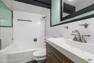 2215 N 9th St, Temple, TX 76501 - Photo 31
