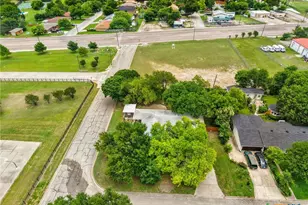 2215 N 9th St, Temple, TX 76501 - Photo 39