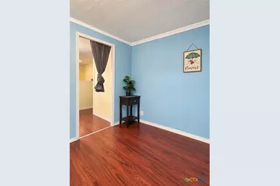 1108 NE Water Street, Victoria, TX 77901 - Photo 5