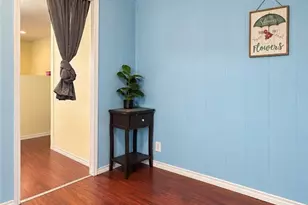 1108 NE Water St, Victoria, TX 77901 - Photo 5