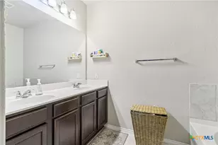 2505 Dino Dr, Seguin, TX 78155 - Photo 19