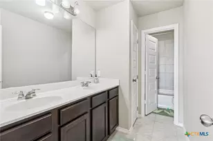 2505 Dino Dr, Seguin, TX 78155 - Photo 35