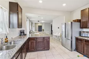 2505 Dino Dr, Seguin, TX 78155 - Photo 15