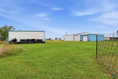 5633 Hwy 238, Port Lavaca, TX 77979 - Photo 9