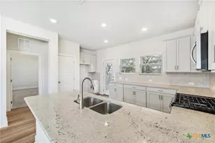 200 Barton Pt, San Antonio, TX 78108 - Photo 7