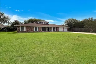 420 El Camino Real St, Port Lavaca, TX 77979 - Photo 3