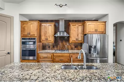 1032 Oak Turn, New Braunfels, TX 78132 - Photo 9